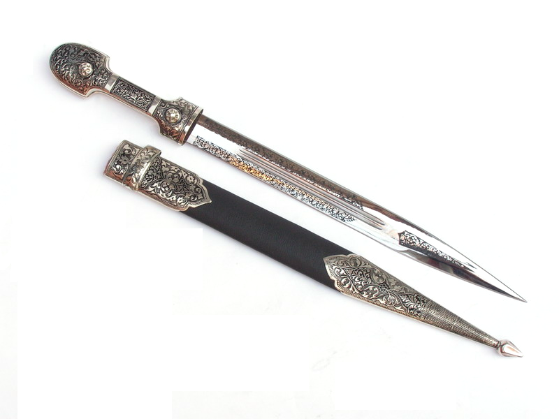 Кинжал кавказский, ножны - кожа, КК – 01.